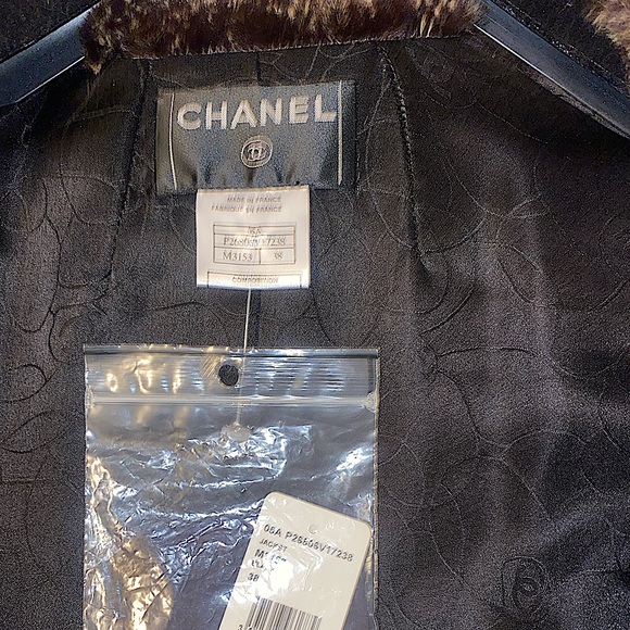 CHANEL 100% Rabbit Fur vintage Cropped Jacket - Picture 4 of 10